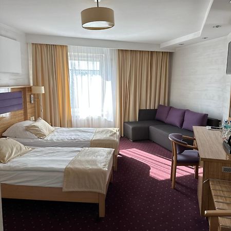 Diament I Brylant Hotel Rawicz Kültér fotó