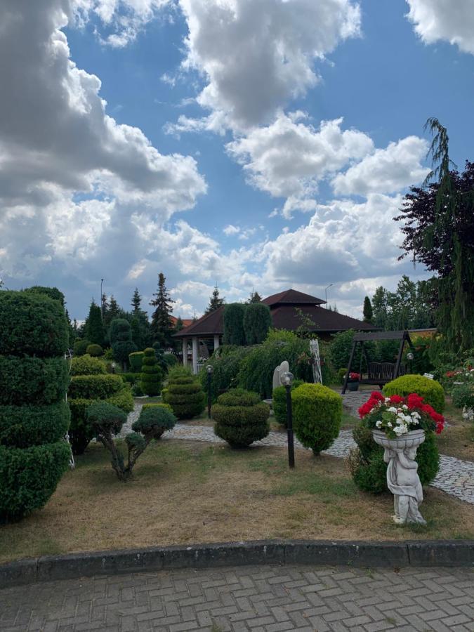 Diament I Brylant Hotel Rawicz Kültér fotó