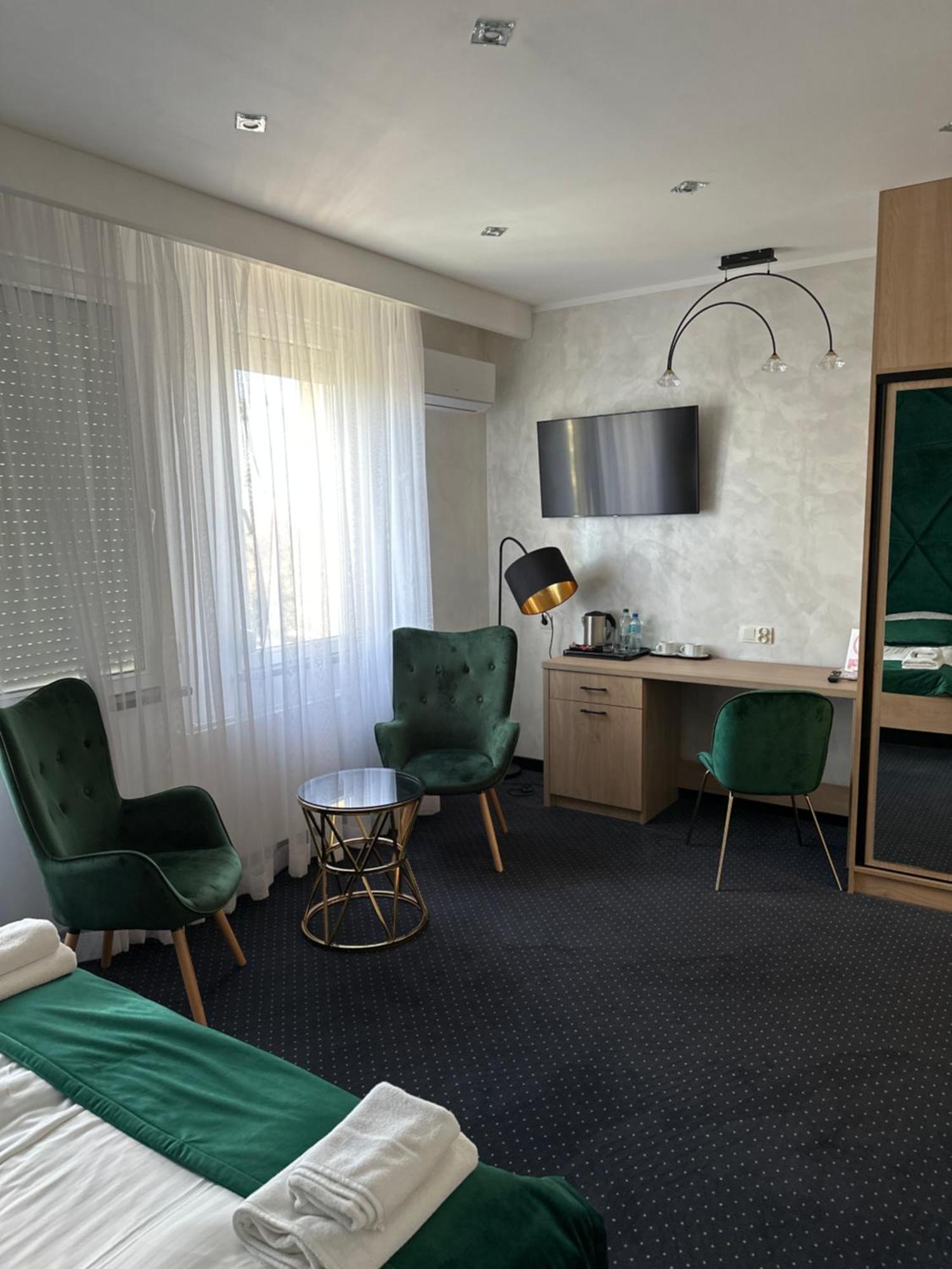 Diament I Brylant Hotel Rawicz Kültér fotó